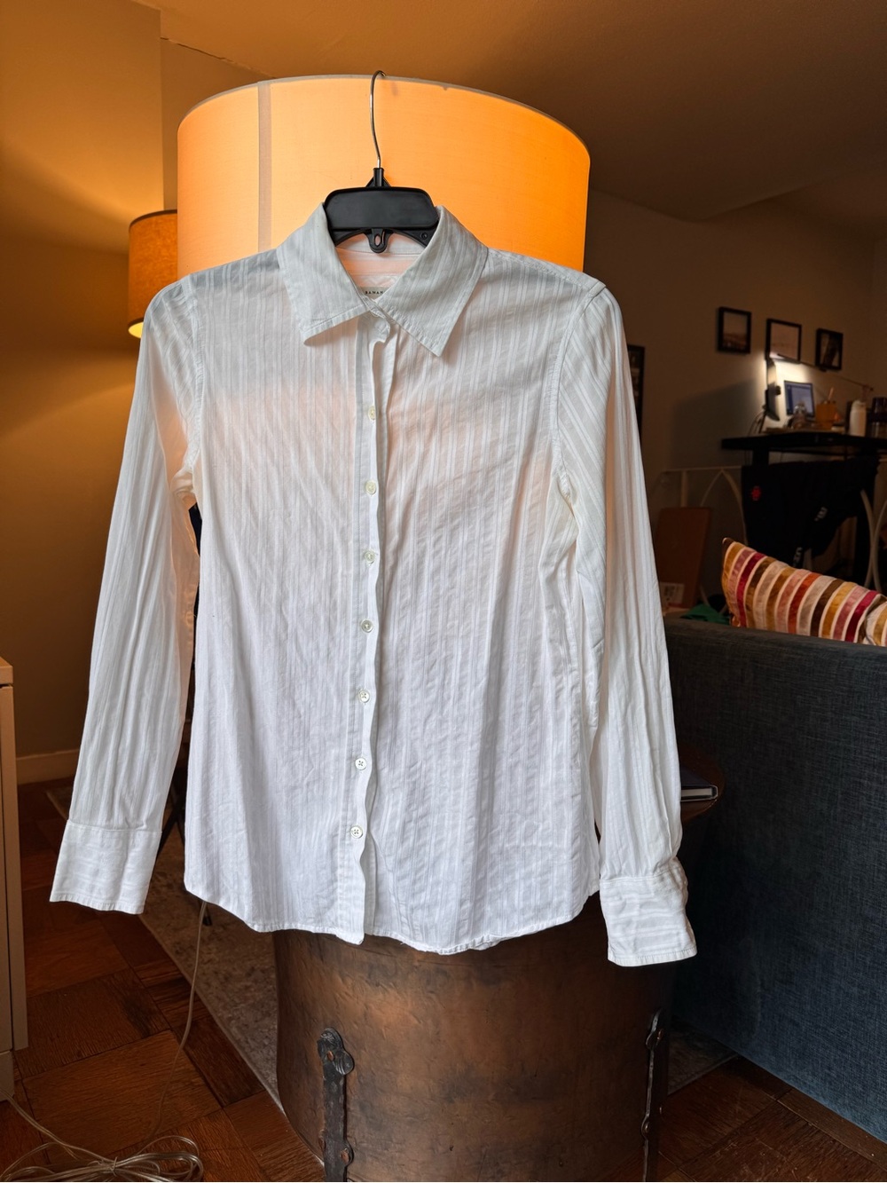 Banana Republic White Long-Sleeve Button-Down Shirt